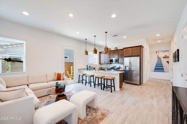 7817 W STAGHORN Road, Peoria, AZ 85383