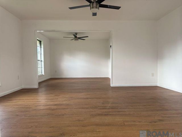 1419 Montgomery Dr, Baton Rouge, LA 70815