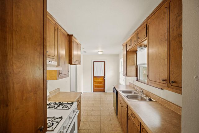5814 Darnell Street, Houston, TX 77074