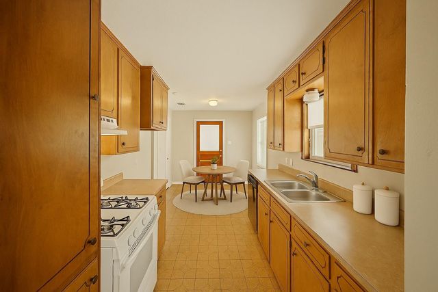 5814 Darnell Street, Houston, TX 77074
