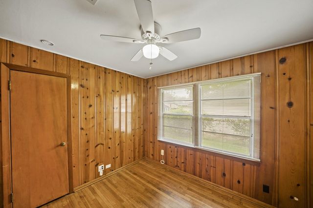 5814 Darnell Street, Houston, TX 77074