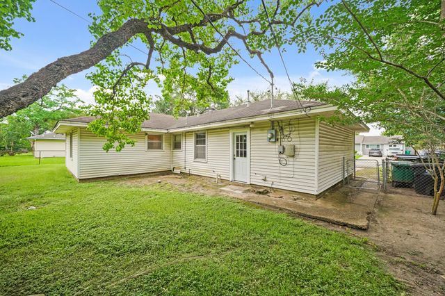 5814 Darnell Street, Houston, TX 77074