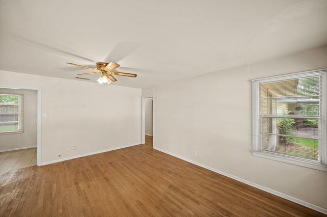 5814 Darnell Street, Houston, TX 77074