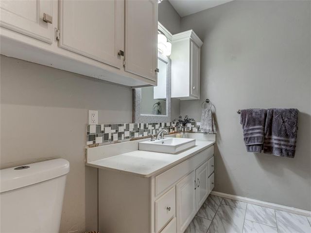 7001 NW 42nd Street, Bethany, OK 73008