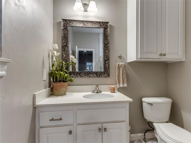 7001 NW 42nd Street, Bethany, OK 73008