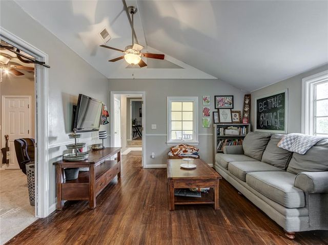 7001 NW 42nd Street, Bethany, OK 73008