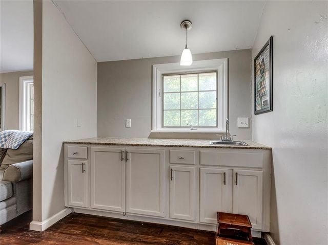 7001 NW 42nd Street, Bethany, OK 73008