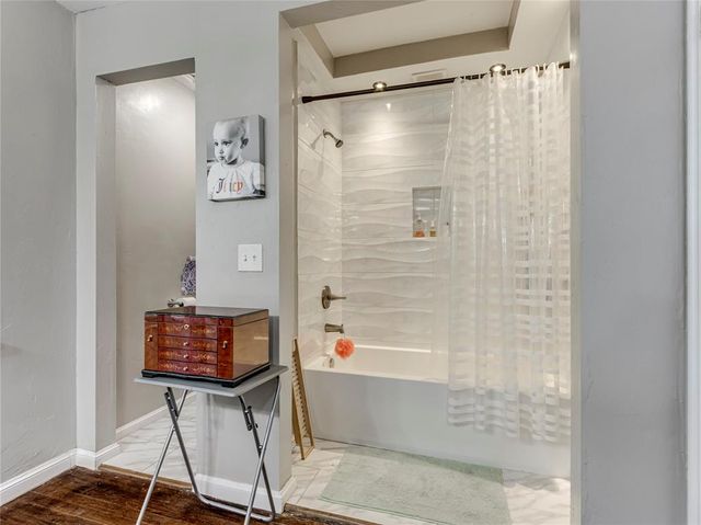 7001 NW 42nd Street, Bethany, OK 73008