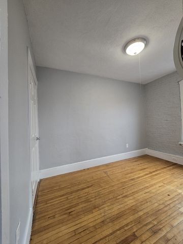 604 Essex St. 301, Lynn, MA 01901