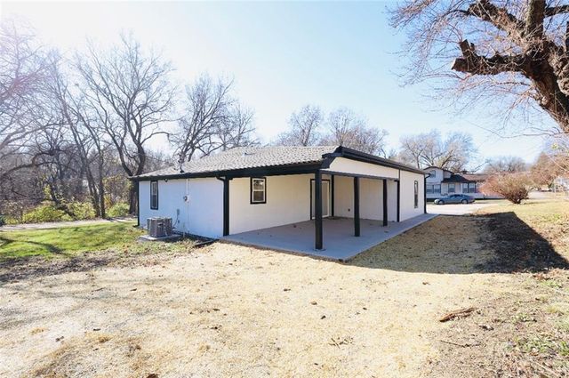 1701 N 27th Street, Kansas City, KS 66102