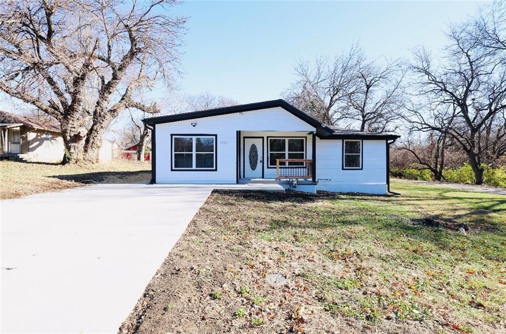 1701 N 27th Street, Kansas City, KS 66102