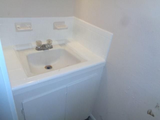 4002 Cloverbrook Drive, Houston, TX 77045