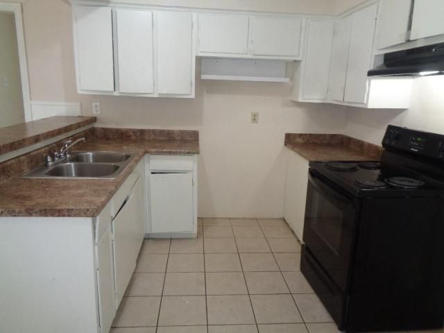 4002 Cloverbrook Drive, Houston, TX 77045