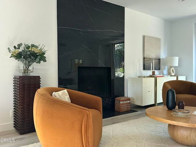 885 S Orange Grove Boulevard 23, Pasadena, CA 91105