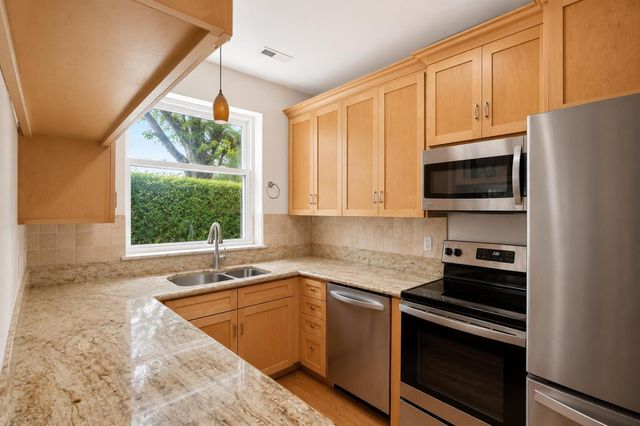 37 Silver Birch, Scotts Valley, CA 95066