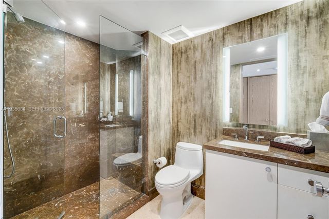 430 Grand Bay Dr 1204, Key Biscayne, FL 33149