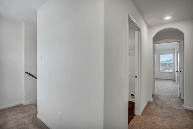 169 Allington CIR, Jarrell, TX 76537
