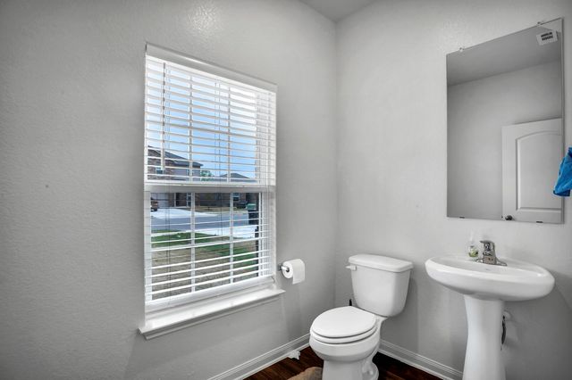 169 Allington CIR, Jarrell, TX 76537