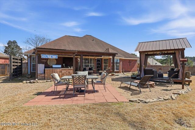 522 Patrick Farms Drive, Pearl, MS 39208