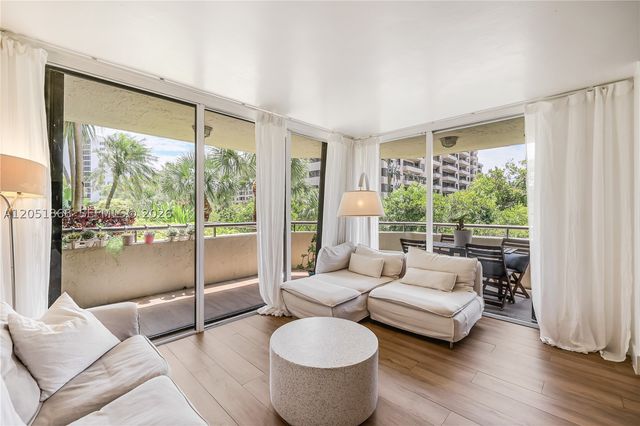 170 Ocean Lane Dr 305, Key Biscayne, FL 33149