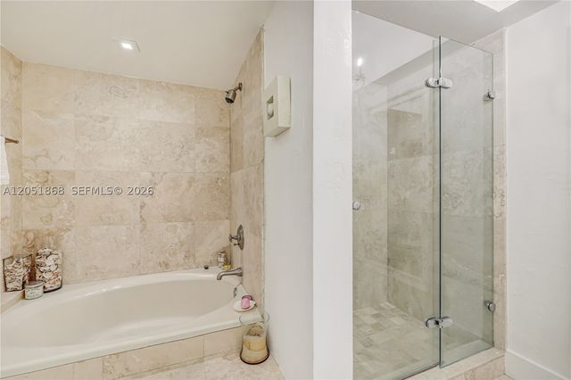 170 Ocean Lane Dr 305, Key Biscayne, FL 33149