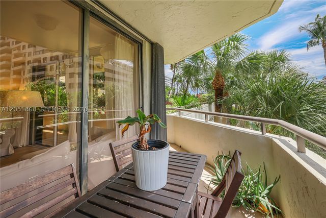 170 Ocean Lane Dr 305, Key Biscayne, FL 33149