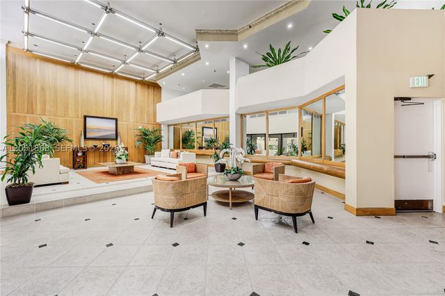 170 Ocean Lane Dr 305, Key Biscayne, FL 33149