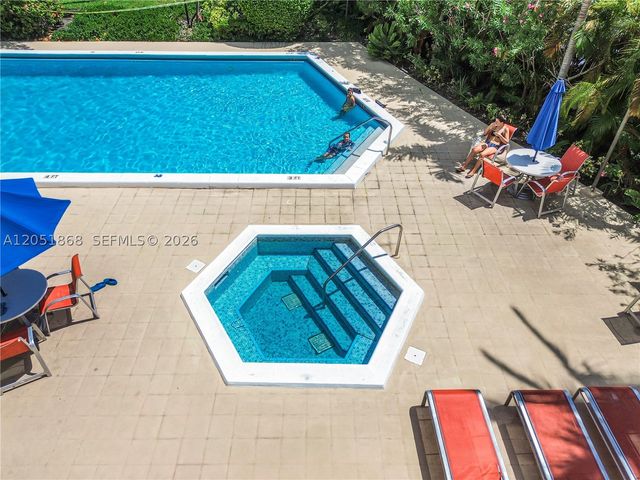 170 Ocean Lane Dr 305, Key Biscayne, FL 33149