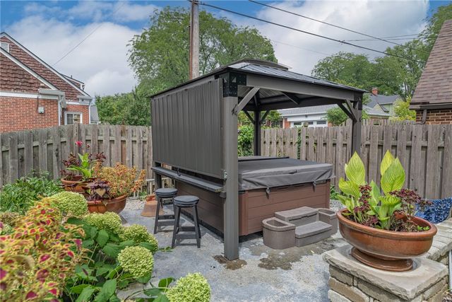 2020 Coolidge Drive, Oakwood, OH 45419