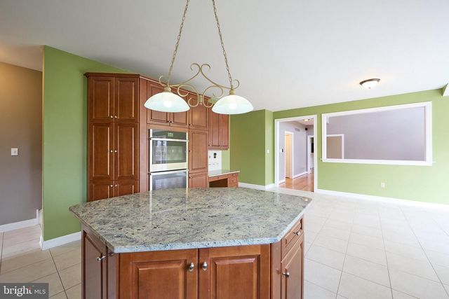 1401 HAMPSTEAD CT, Blue Bell, PA 19422