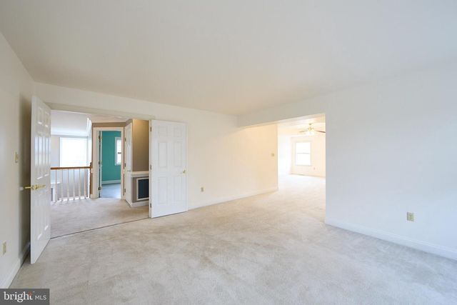 1401 HAMPSTEAD CT, Blue Bell, PA 19422