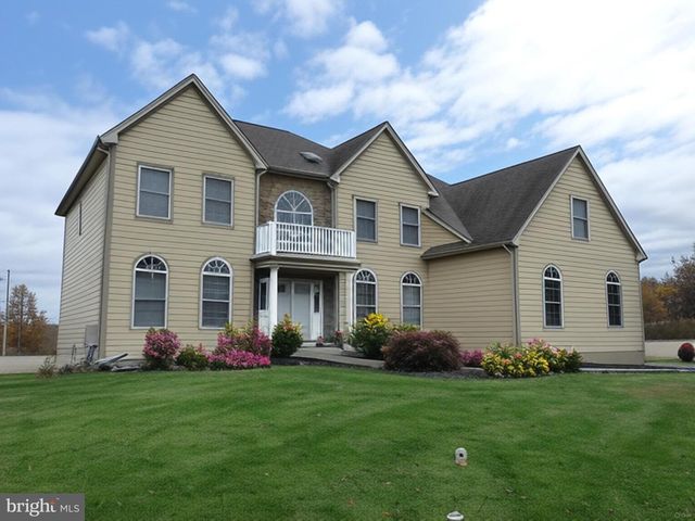 1401 HAMPSTEAD CT, Blue Bell, PA 19422