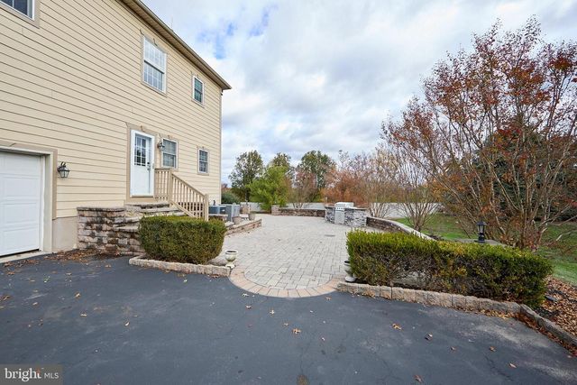 1401 HAMPSTEAD CT, Blue Bell, PA 19422