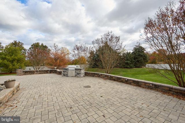 1401 HAMPSTEAD CT, Blue Bell, PA 19422