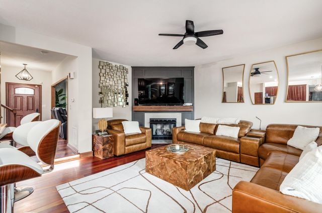 6255 Spinnaker Drive, Lewis Center, OH 43035