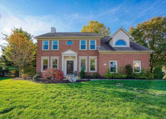 6255 Spinnaker Drive, Lewis Center, OH 43035