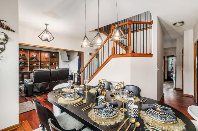 6255 Spinnaker Drive, Lewis Center, OH 43035