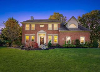 6255 Spinnaker Drive, Lewis Center, OH 43035