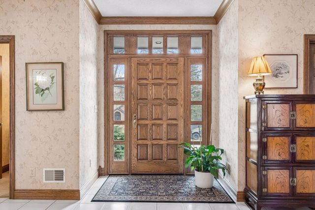 1337 Woodland Drive SW, Rochester, MN 55902