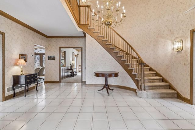 1337 Woodland Drive SW, Rochester, MN 55902