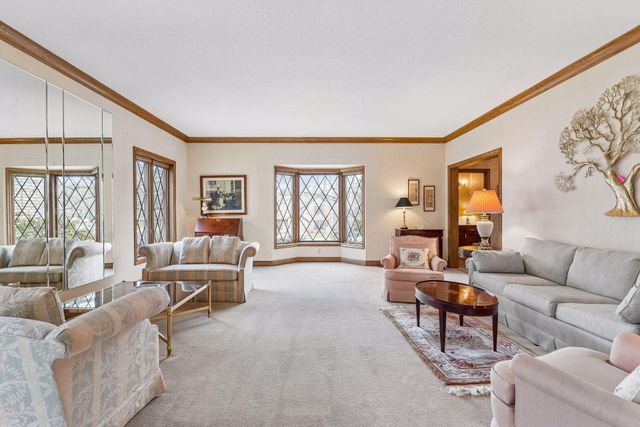 1337 Woodland Drive SW, Rochester, MN 55902