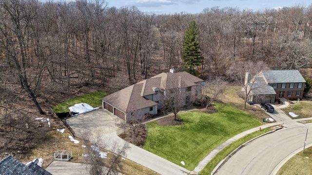 1337 Woodland Drive SW, Rochester, MN 55902