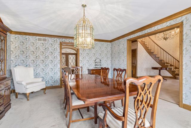 1337 Woodland Drive SW, Rochester, MN 55902