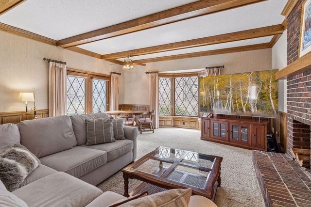 1337 Woodland Drive SW, Rochester, MN 55902