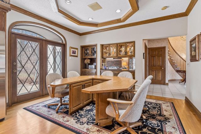 1337 Woodland Drive SW, Rochester, MN 55902