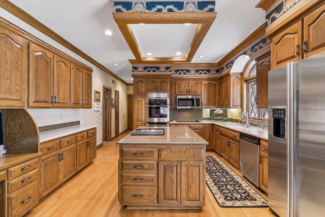 1337 Woodland Drive SW, Rochester, MN 55902