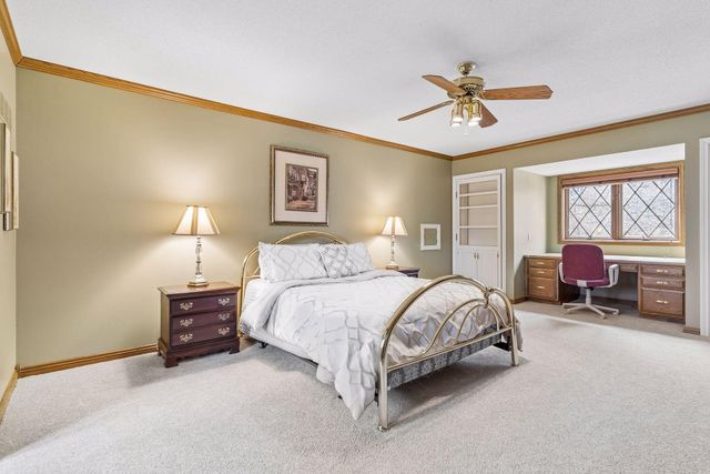 1337 Woodland Drive SW, Rochester, MN 55902