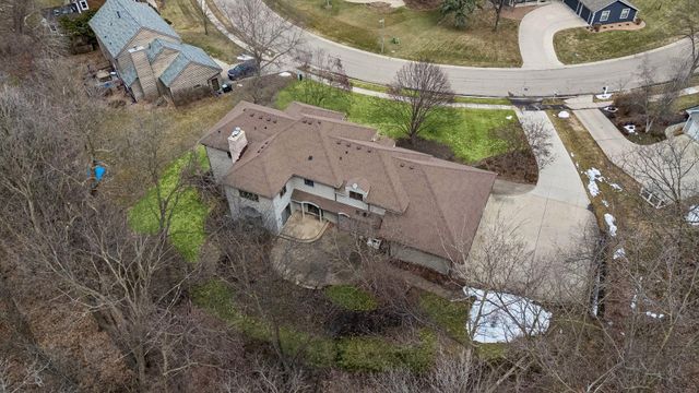 1337 Woodland Drive SW, Rochester, MN 55902