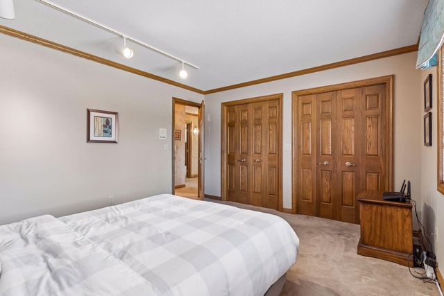 1337 Woodland Drive SW, Rochester, MN 55902