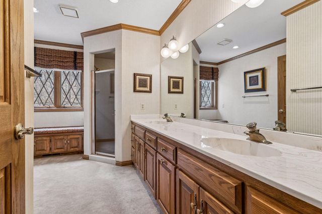 1337 Woodland Drive SW, Rochester, MN 55902